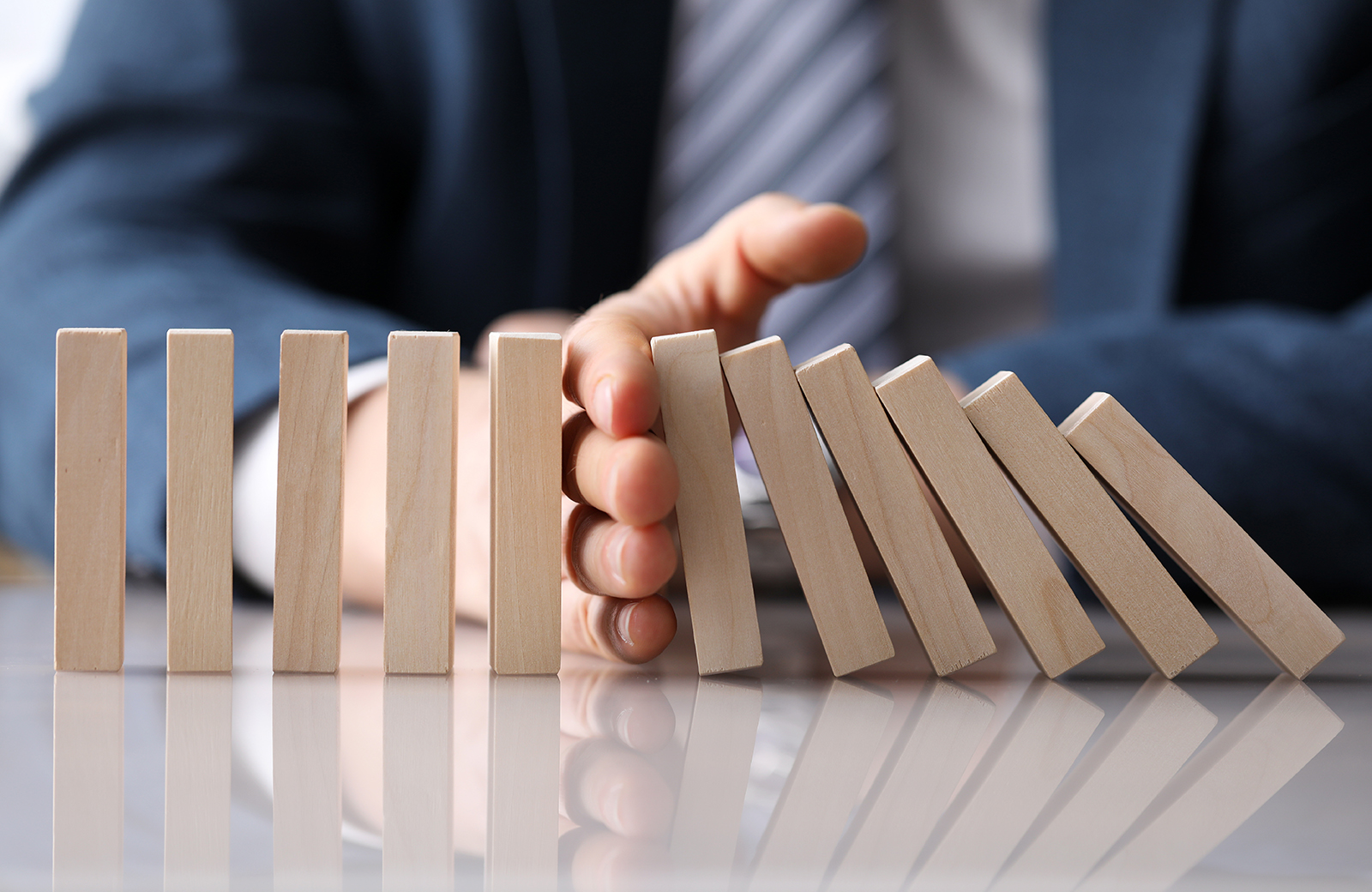 【技术学院】止损这么重要，最简单有效的止损方法是什么？